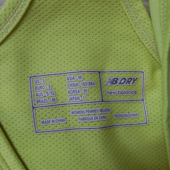 New Balance workout top - Picture 3 of 4
